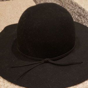 Women Brim Fall Black Hat Nine West